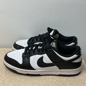 NIKE dunk low “panda” women’s size 8